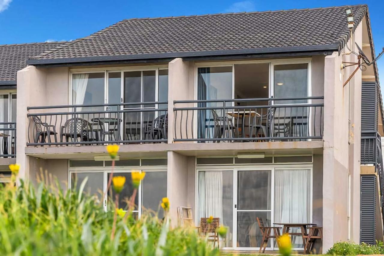 Lennox Head Beachfront Apartments Esterno foto